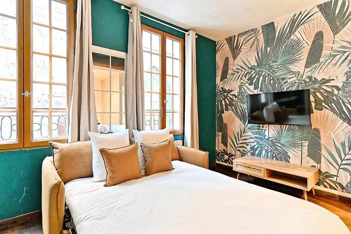 Cozy Studio In The Beautiful Marais Paris 0*,  France