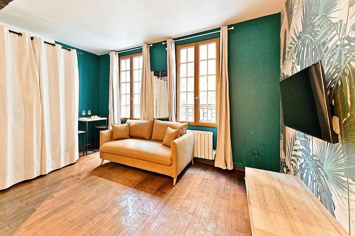 Cozy Studio In The Beautiful Marais Paris Lägenhet
